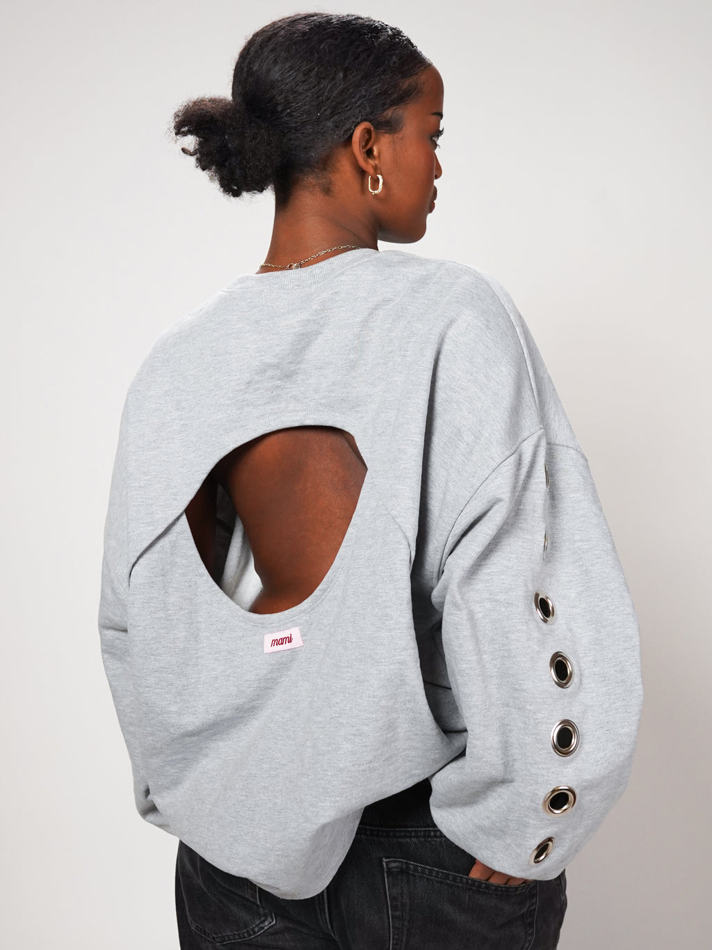 chola poderosa crewneck